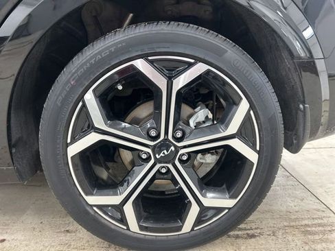 Used 2024 Kia Niro EX Touring image 7