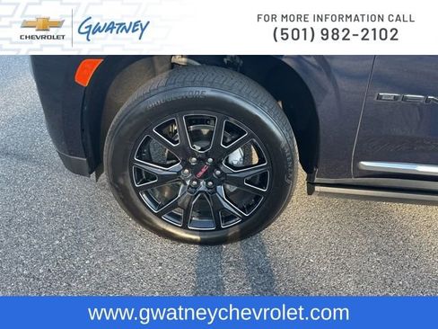 Used 2024 GMC Yukon Denali image 9