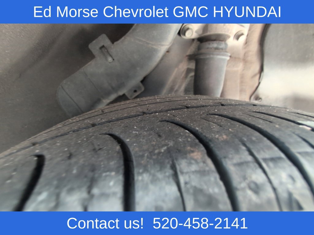 Used 2022 Hyundai Venue Limited FWD image 16