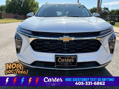 New 2026 Chevrolet Trax LT w/ LT Convenience Package FWD image 5