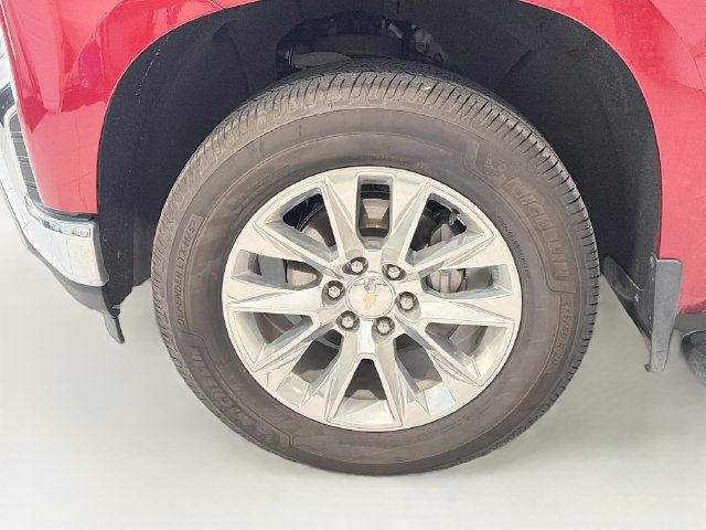 Used 2020 Chevrolet Silverado 1500 LTZ w/ LTZ Premium Package AWD/4WD image 24