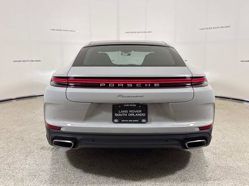 Used 2025 Porsche Panamera RWD image 4