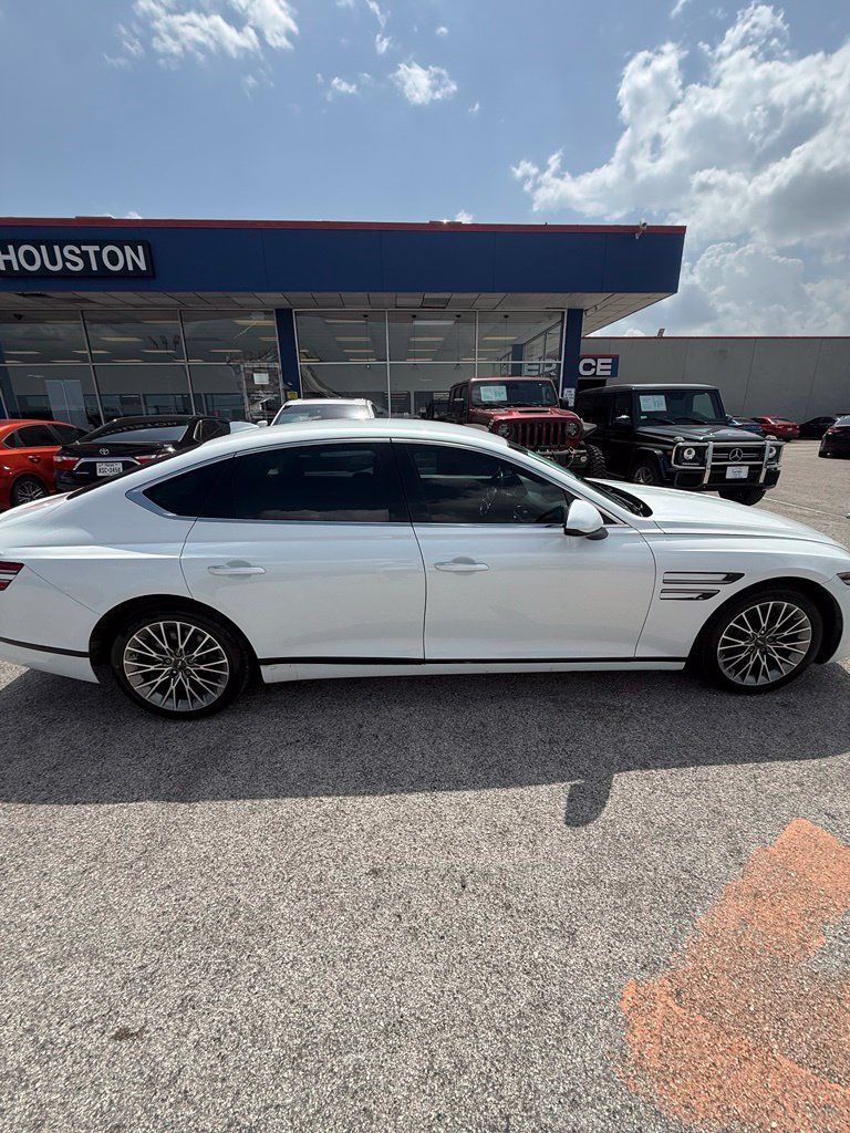 Used 2022 Genesis G80 2.5T RWD image 8
