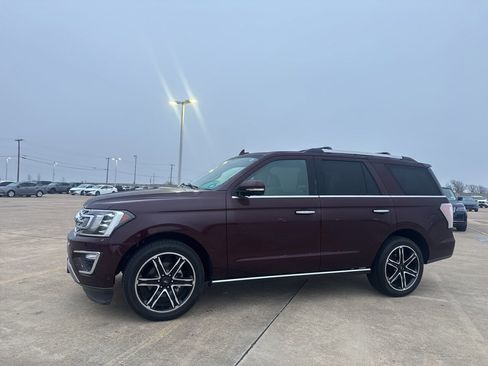 Used 2021 Ford Expedition Limited image 10