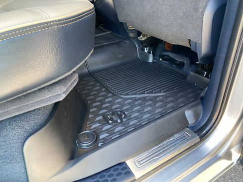 Used 2023 RAM 2500 Limited image 10