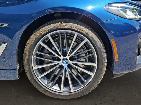 Used 2022 BMW 530e xDrive w/ Convenience Package AWD/4WD image 9