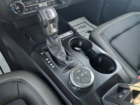 New 2025 Ford Bronco Outer Banks image 19