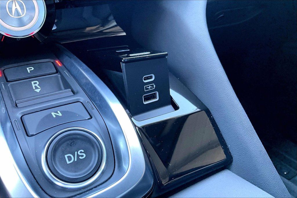 Certified 2026 Acura MDX w/ Technology Package FWD image 34