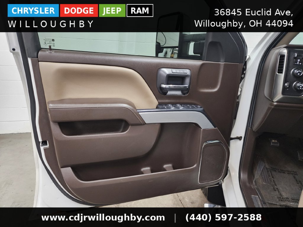 Used 2018 Chevrolet Silverado 1500 LTZ Z71 AWD/4WD image 11