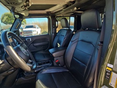Used 2021 Jeep Gladiator Sport image 14