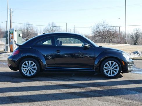 Used 2017 Volkswagen Beetle 1.8T Classic image 8