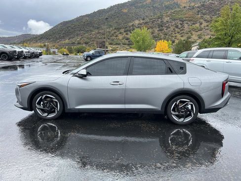 Used 2025 Kia K4 EX image 4