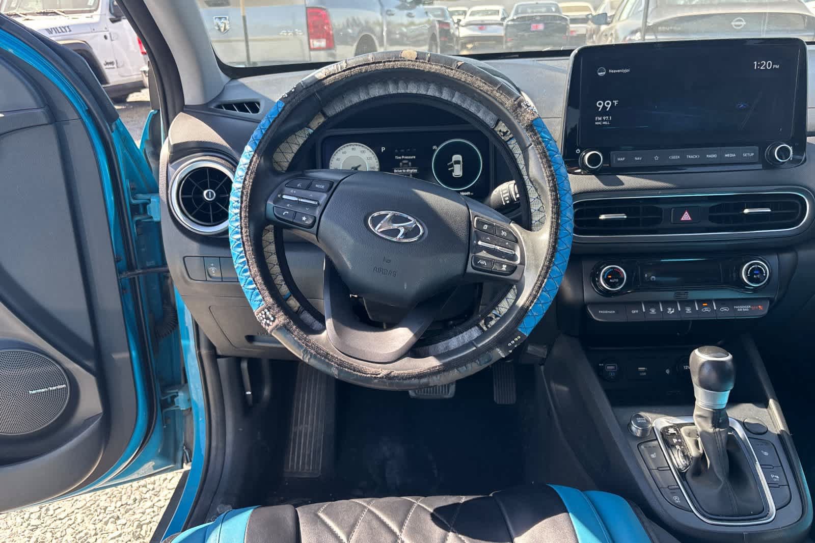 Used 2022 Hyundai Kona Limited w/ Cargo Package FWD image 16