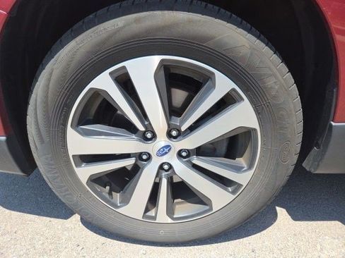 Used 2019 Subaru Outback 2.5i Limited AWD/4WD image 22