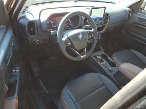 Certified 2023 Ford Bronco Sport Outer Banks w/ Tech Package image 8