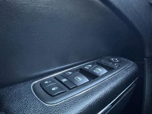 Used 2011 Dodge Charger Rallye image 38