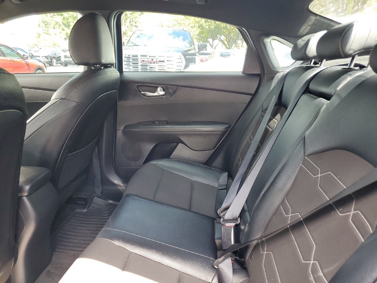 Used 2023 Kia Forte GT-Line FWD image 11