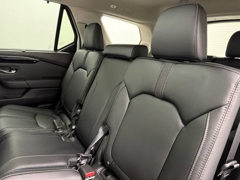 Used 2025 Honda Pilot Touring image 20