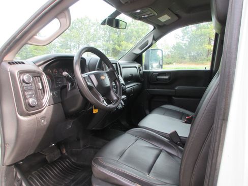 Used 2020 Chevrolet Silverado 2500 W/T w/ Gooseneck/5TH Wheel Package AWD/4WD image 12
