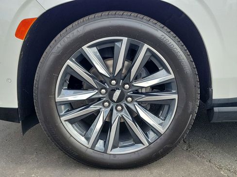 Certified 2021 Cadillac Escalade Sport Platinum image 33