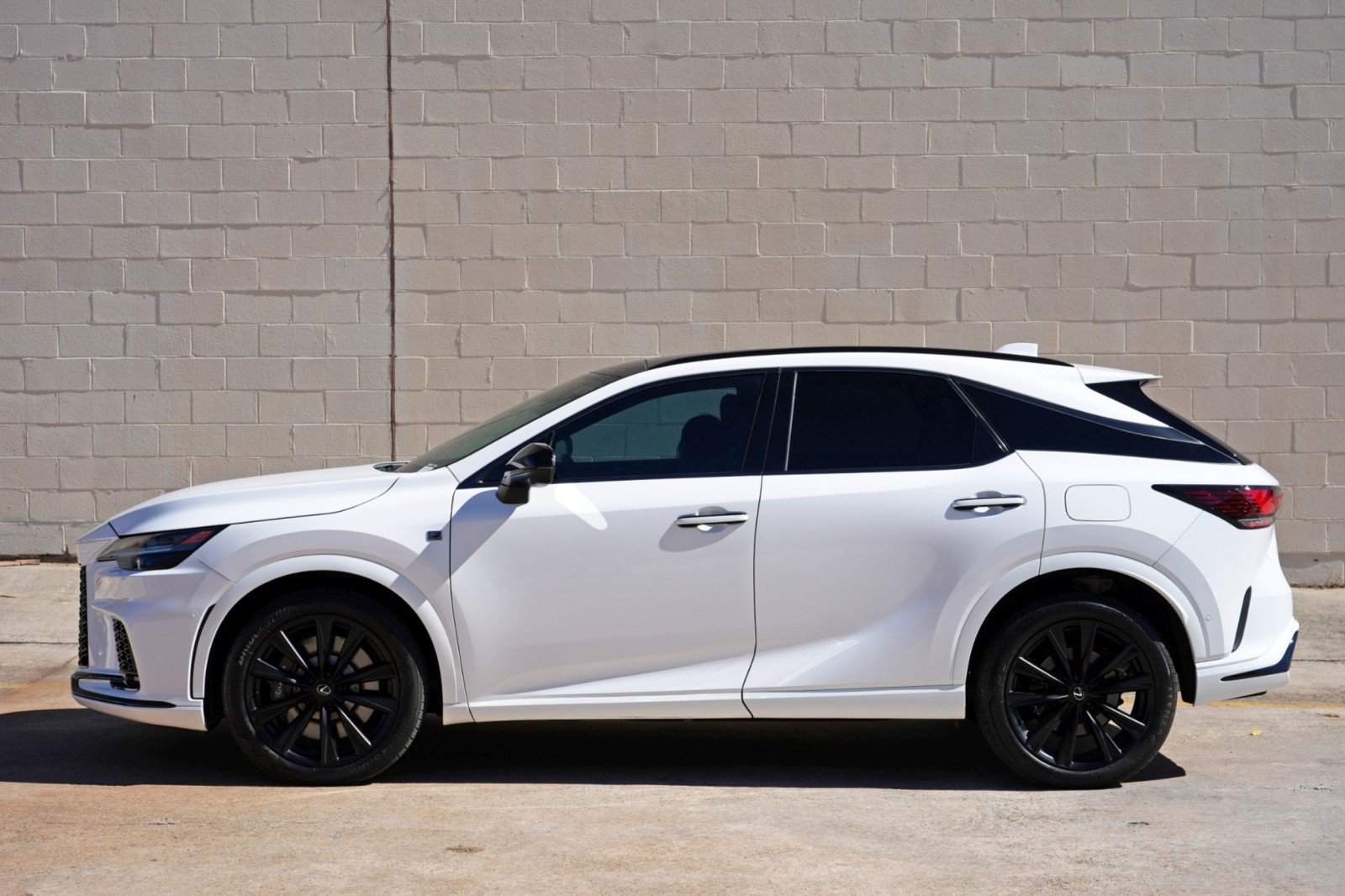 Used 2023 Lexus RX 500h F Sport w/ Cold Area Package AWD/4WD image 49