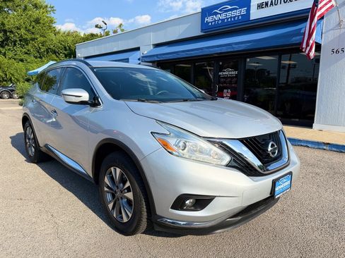 Used 2017 Nissan Murano SV FWD image 12