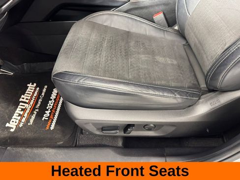 Used 2023 Mitsubishi Outlander SE Black Edition image 11