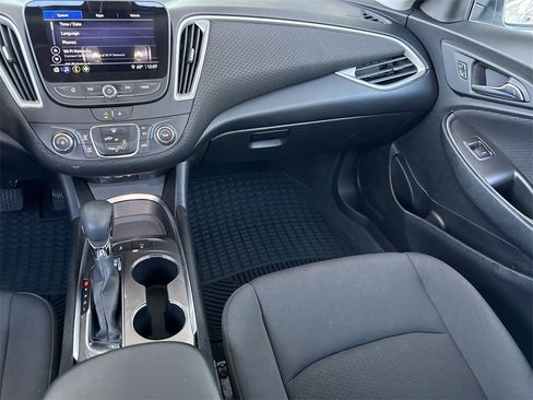 Used 2021 Chevrolet Malibu LS image 15