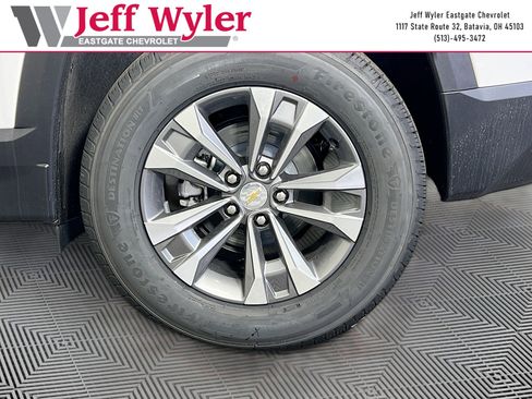 New 2026 Chevrolet Equinox LT FWD image 35