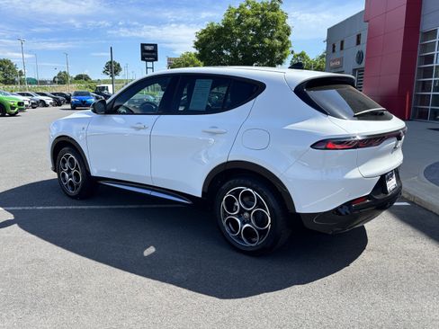 Used 2024 Alfa Romeo Tonale Ti w/ Premium Interior Package AWD/4WD image 6