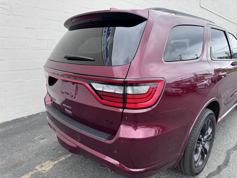 Used 2022 Dodge Durango R/T w/ Trailer Tow Group IV image 6