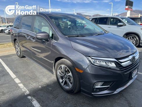 Used 2020 Honda Odyssey Touring image 1