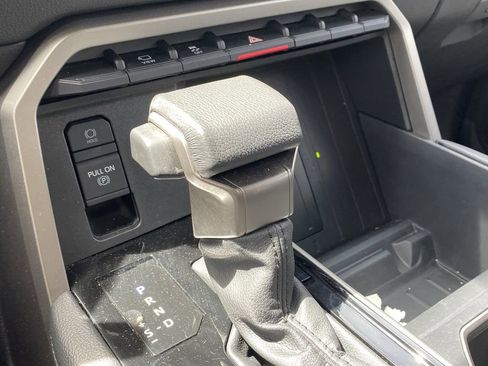 Used 2024 Toyota Tundra Limited image 13