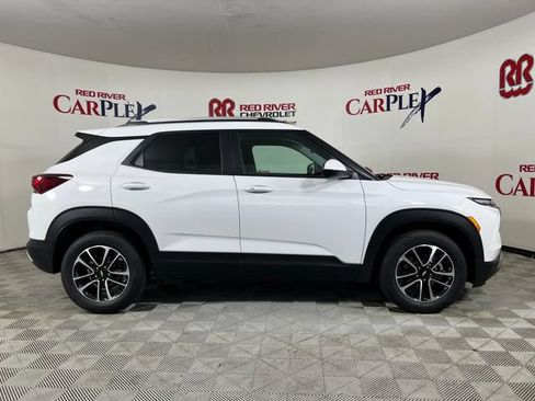 New 2026 Chevrolet TrailBlazer LT w/ Convenience Package FWD image 8