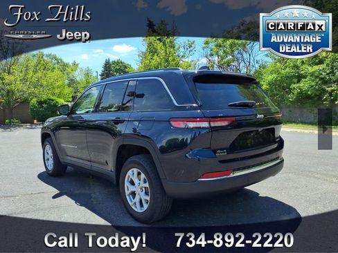 Used 2023 Jeep Grand Cherokee Limited AWD/4WD image 6