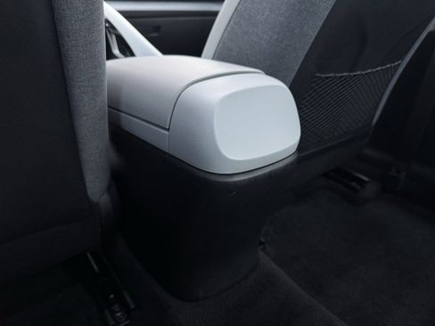 Used 2023 Hyundai Elantra Limited image 15