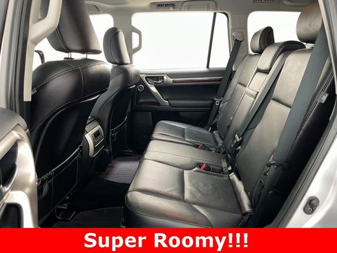 Used 2016 Lexus GX 460 Luxury image 16