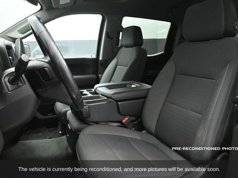 Used 2020 GMC Sierra 1500 SLE w/ SLE Value Package image 8