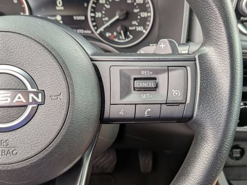 Used 2024 Nissan Rogue S AWD/4WD image 21
