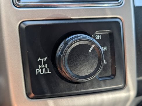 Used 2019 Ford F250 Lariat w/ Lariat Ultimate Package image 37