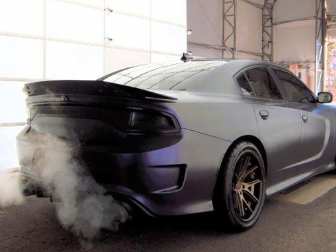 Used 2016 Dodge Charger R/T Scat Pack image 4