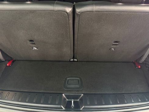 Certified 2023 Mercedes-Benz GLB 250 image 33