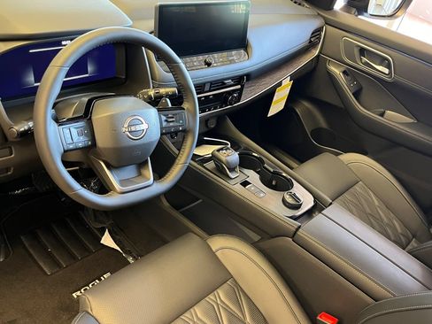 New 2026 Nissan Rogue Platinum w/ Platinum Premium Package AWD/4WD image 15
