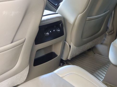 Used 2015 Chevrolet Tahoe LT RWD image 60