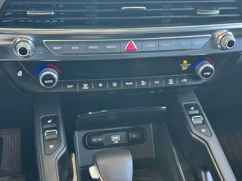 Used 2021 Kia Telluride EX AWD/4WD image 27