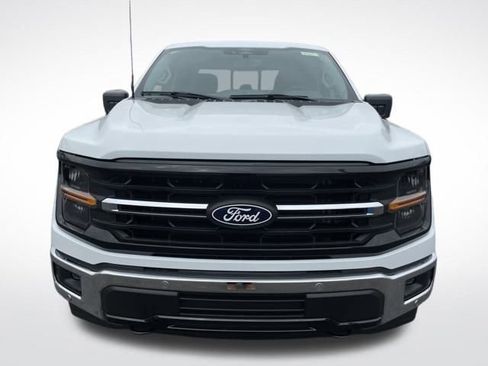 New 2026 Ford F150 XLT w/ Equipment Group 302A MID image 8