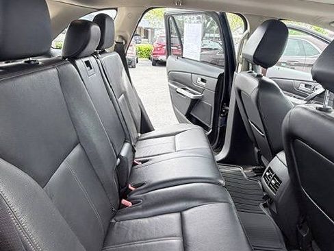 Used 2013 Ford Edge SEL FWD image 13