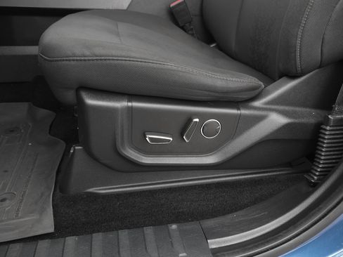 Used 2018 Ford F150 XLT w/ Equipment Group 302A Luxury image 11