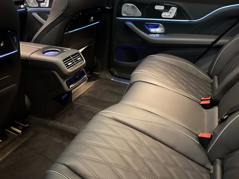 New 2026 Mercedes-Benz Maybach GLS 600 4MATIC image 19