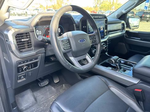 Used 2023 Ford F150 Lariat w/ Trailer Tow Package image 17